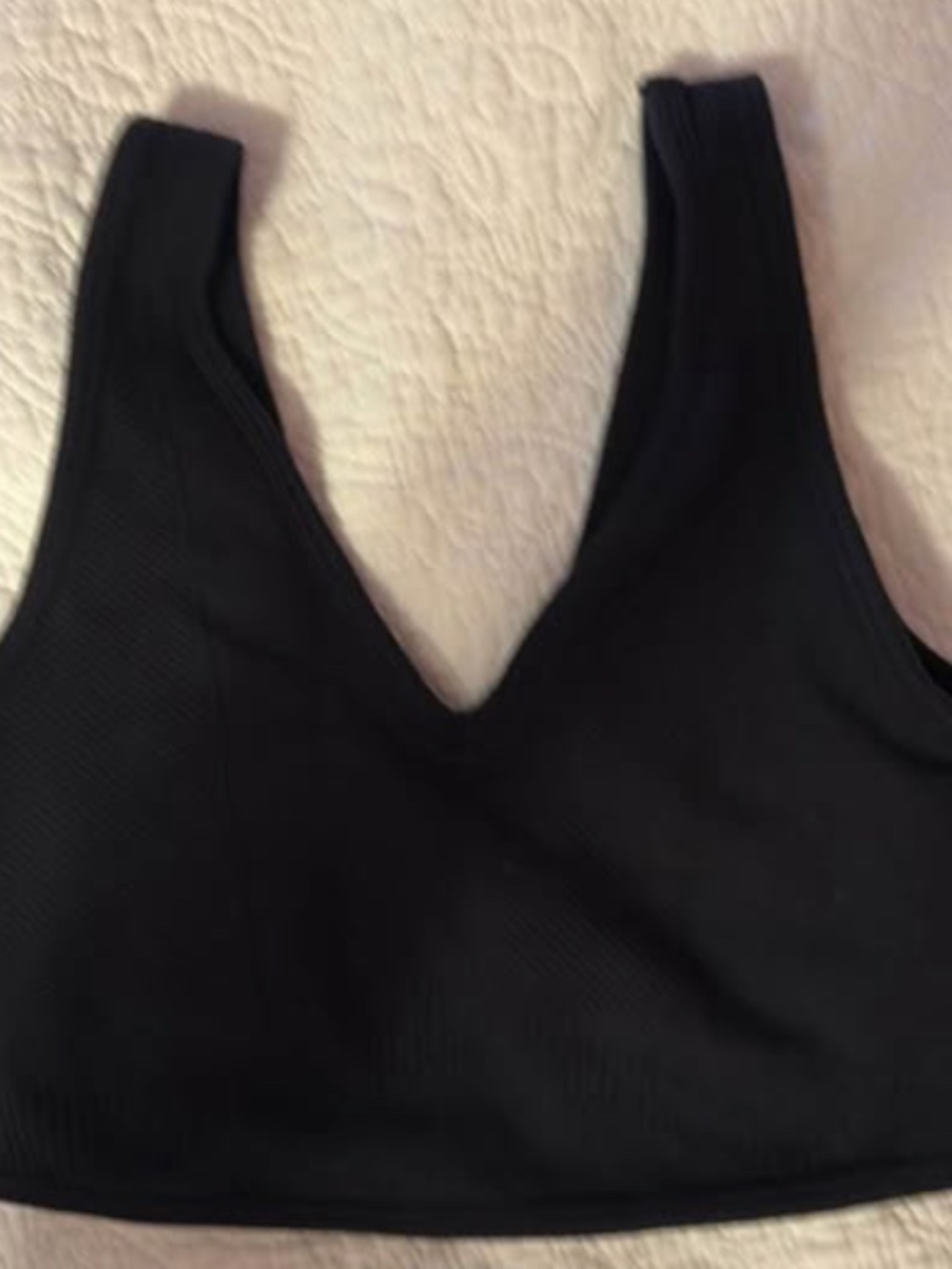 Like new, Black GymShark sports bra, size small